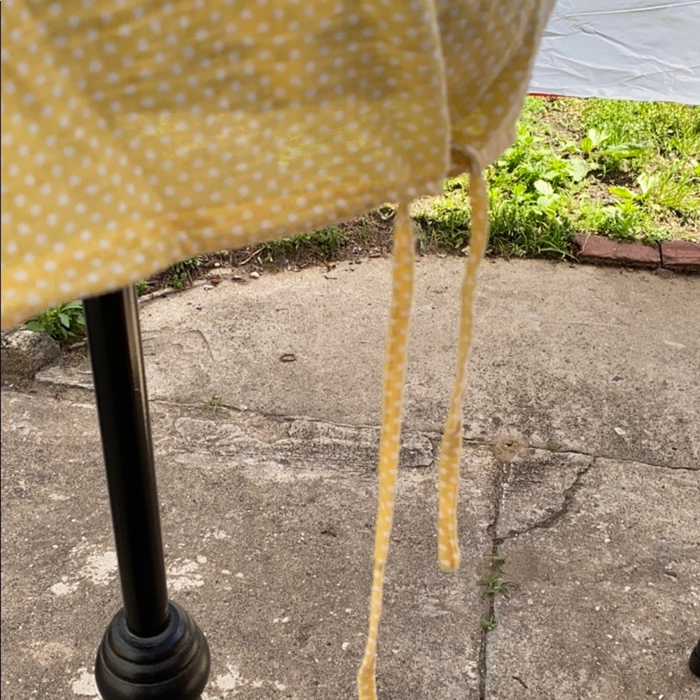 ๐ Yellow top ๐ - Picture 3 of 7